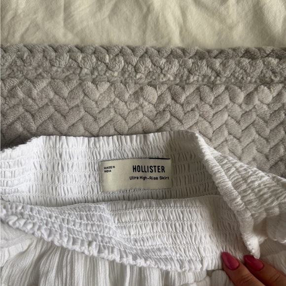 Hollister White Tiered Ruffle Mini Skirt - Picture 8 of 12
